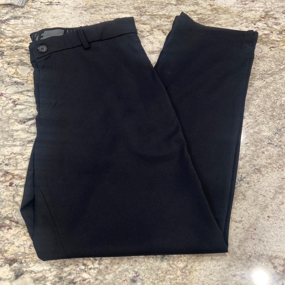 Men’s size 36x32 Nike golf pants